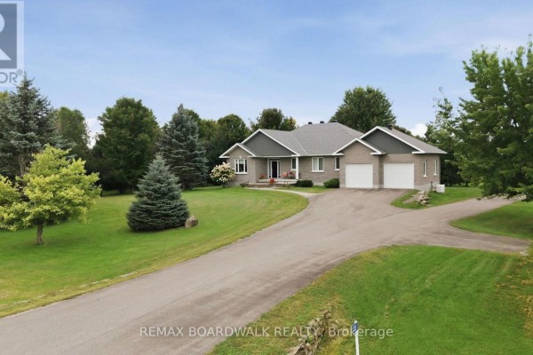 Bathroom - 136 Macpherson Way, Drummond/north Elmsley, ON K7H3C9 Photo 3