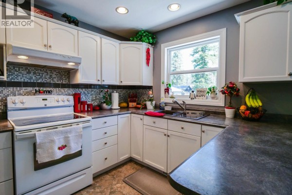 136 N Grosz Road, Quesnel, BC, photo 2
