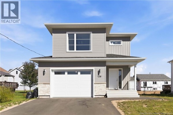 4pc Bathroom - 136 Runneymeade Road, Riverview, NB E1B0X5 Photo 3