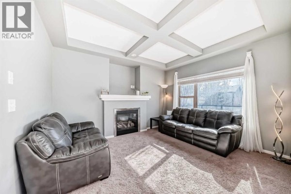 Kitchen - 136 Sage Valley Drive Nw, Calgary, AB T3R0E4 Photo 5