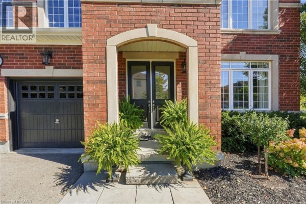 5pc Bathroom - 136 Sutherland Crescent, Ancaster, ON L9K0H2 Photo 5