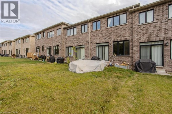 5pc Ensuite bath - 1360 Almonte Drive, Burlington, ON L7P0V6 Photo 4