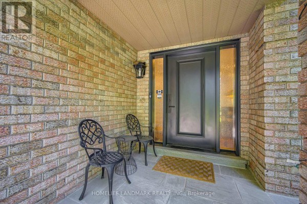 1360 Old English Lane, Oakville, ON, photo 3
