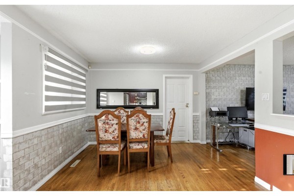 Kitchen - 13604 90a St Nw, Edmonton, AB T5E3N8 Photo 3