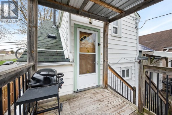 4pc Bathroom - 1361 Albert, Windsor, ON N8Y3R1 Photo 3