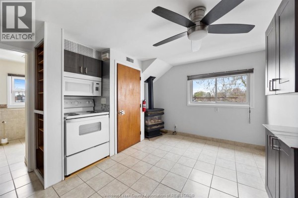 Kitchen - 1361 Albert, Windsor, ON N8Y3R1 Photo 5