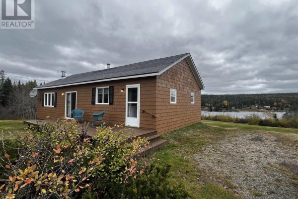 Living room - 13611 316 Highway, Isaacs Harbour North, NS B0H1S0 Photo 5