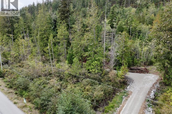 13623 Lee Road, Garden Bay, BC V0N1S1 Photo 2