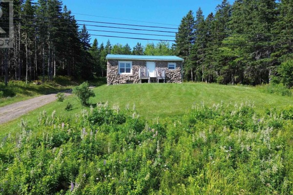Living room - 13628 Hwy 4, Aulds Cove, NS B0H1P0 Photo 5