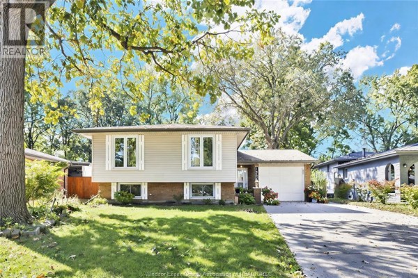 1367 Isabelle Place, Windsor
