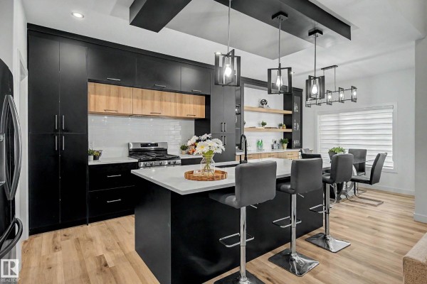 Kitchen - 1368 Siskin Wd Nw, Edmonton, AB T5S0R3 Photo 3