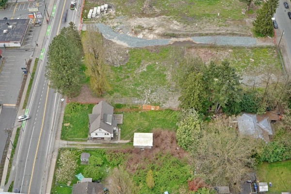 13691 100 Avenue, Surrey, BC V3T1J1 Photo 2