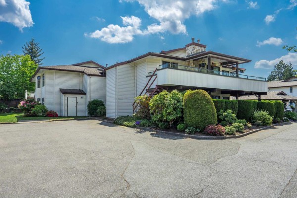 137 15153 98 Avenue, Surrey, BC V3R9M8 Photo 2