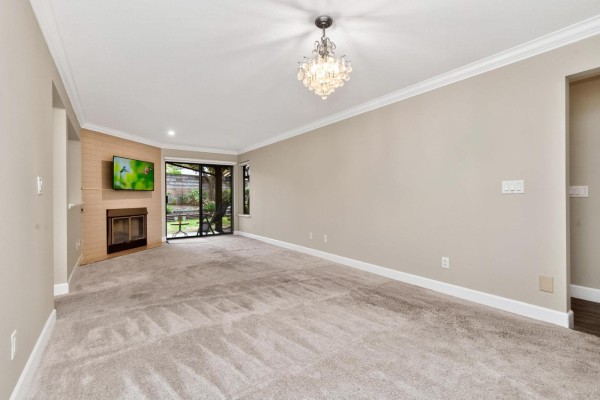 137 15153 98 Avenue, Surrey, BC V3R9M8 Photo 5