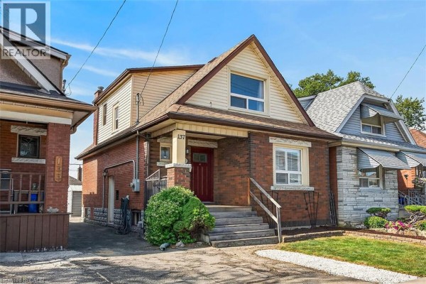 2pc Bathroom - 137 Cope Street, Hamilton, ON L8H5B3 Photo 2