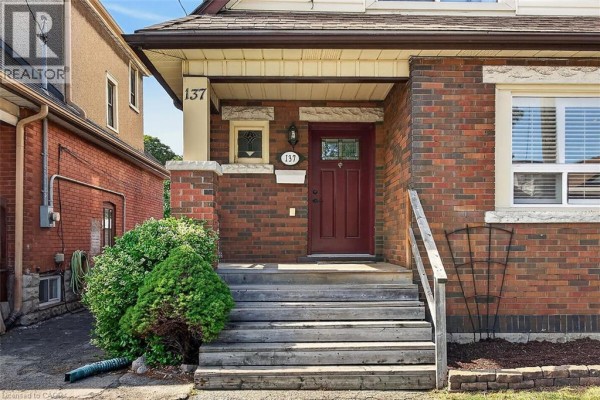 Recreation room - 137 Cope Street, Hamilton, ON L8H5B3 Photo 3