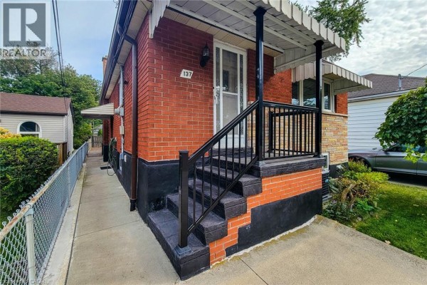 3pc Bathroom - 137 East 16th Street, Hamilton, ON L9A4J4 Photo 4