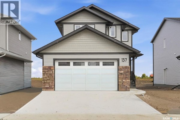 Kitchen - 137 Emma Crescent, Martensville, SK S0K2T0 Photo 2
