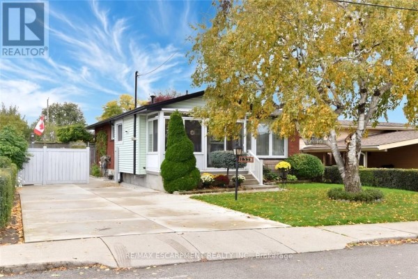 1pc Bathroom - 137 Fielding Crescent, Hamilton, ON L8V2P7 Photo 2
