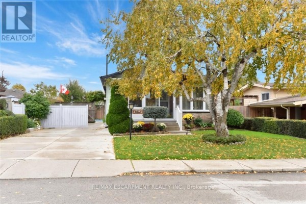 Workshop - 137 Fielding Crescent, Hamilton, ON L8V2P7 Photo 3