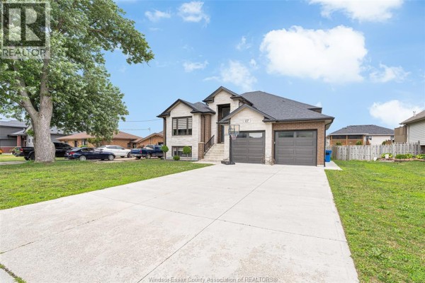 3pc Ensuite bath - 137 Gary Avenue, Lasalle, ON N9J1V3 Photo 4