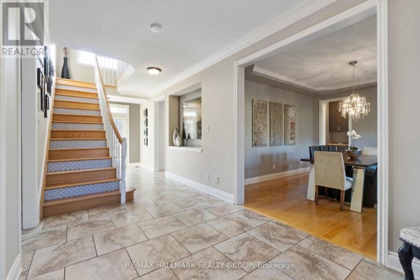 137 Goodman Drive, Ottawa, ON K2W1C7 Photo 5