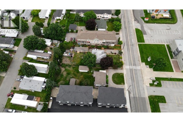 137 Green Avenue W, Penticton, BC V2A3S9 Photo 4