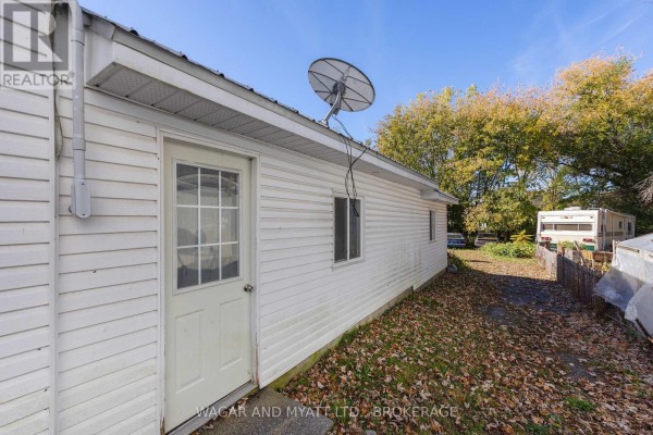 137 Green Street, Deseronto), ON K0K1X0 Photo 4