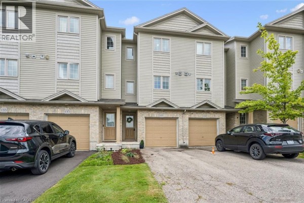 4pc Bathroom - 137 Highland Crescent, Kitchener, ON N2M0A1 Photo 4
