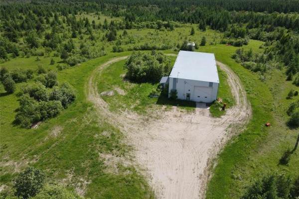 137 Main Street, South Junction, MB R0A1Y0 Photo 2