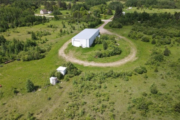 137 Main Street, South Junction, MB R0A1Y0 Photo 4