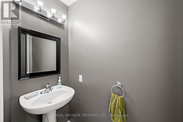 Bedroom - 137 Marrissa Avenue, Ottawa, ON K1J0A4 Photo 4