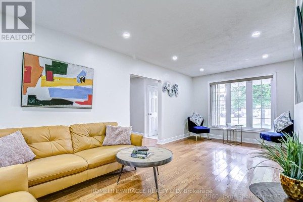 137 Merkley Square, Toronto, ON, photo 2