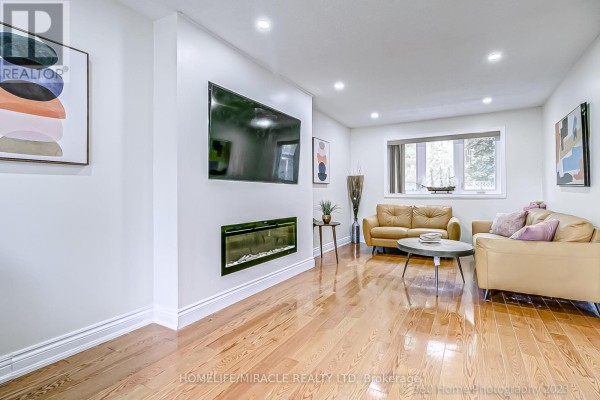 137 Merkley Square, Toronto, ON, photo 3