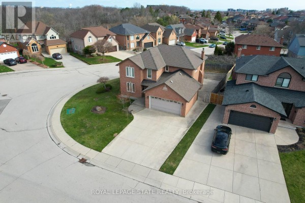 137 National Drive, Hamilton, ON, photo 3