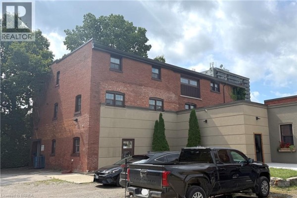 137 Nelson Street Unit# 203, Brantford, ON N3S4B5 Photo 3