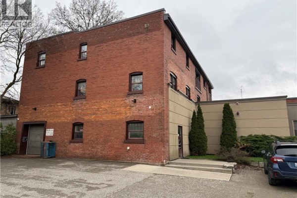 137 Nelson Street Unit# 303, Brantford, ON N3S4B5 Photo 5