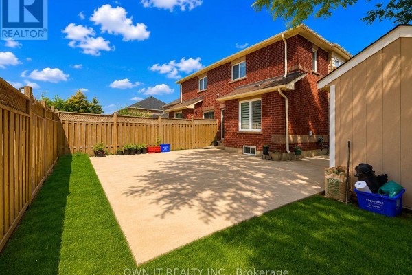 Eating area - 137 Prairie Rose Circle, Brampton, ON L6R1R5 Photo 5