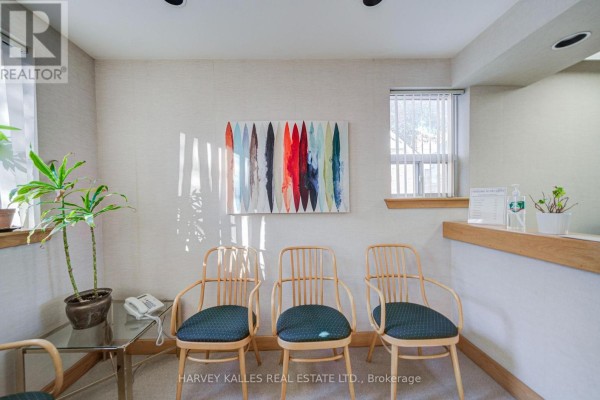 137 Sheppard Avenue E, Toronto, ON M2N3A6 Photo 4