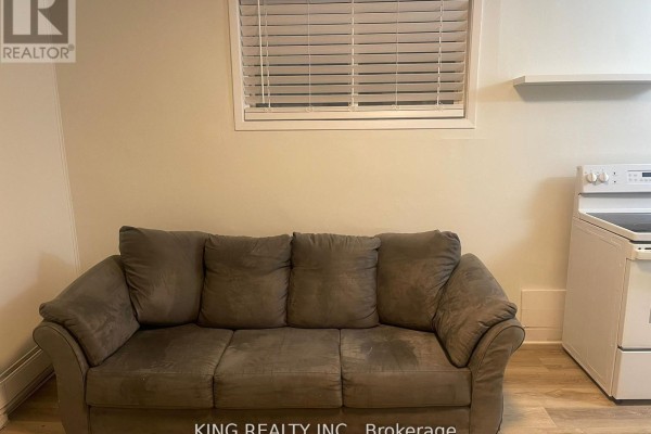 137 Wellington  Street Road E, London East, ON, photo 3