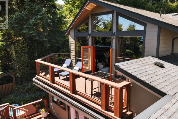 1370 Ivor Rd, Nanaimo, BC, photo 3