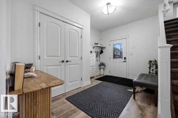 Kitchen - 13703 166 Av Nw, Edmonton, AB T6V0H5 Photo 3