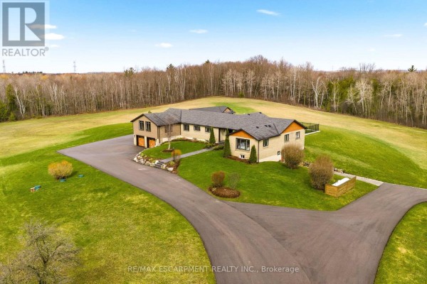 1371 10th Concession Road W, Hamilton, ON, photo 2