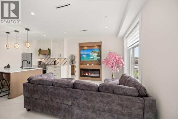 1371 E 63rd Avenue, Vancouver, BC V5X2L5 Photo 5