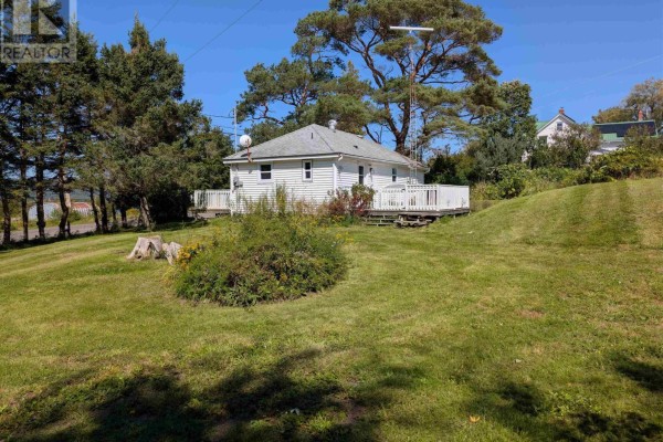 Primary Bedroom - 1372 Highway 201, Round Hill, NS B0S1A0 Photo 5