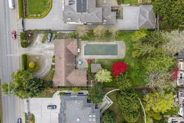 13721 Marine Drive, White Rock, BC V4B1A3 Photo 4