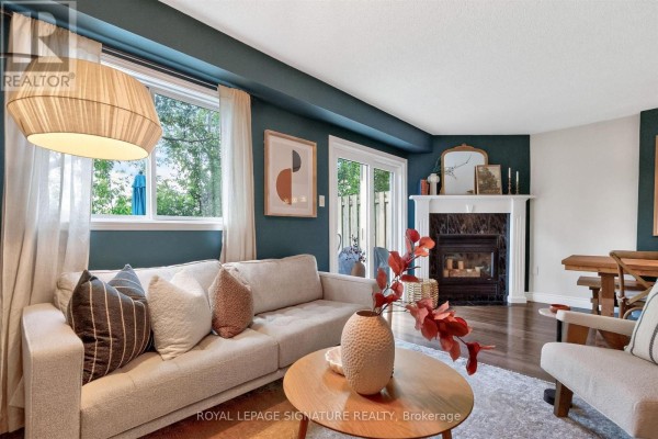 1373 Treeland Street, Burlington, ON, photo 2