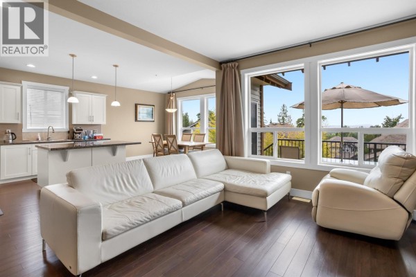 13735 230a Street, Maple Ridge, BC V4R0C9 Photo 2