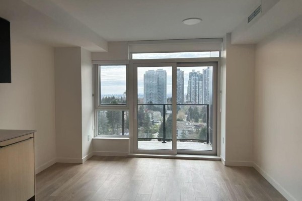 13738 Central Avenue, Surrey, BC, photo 3