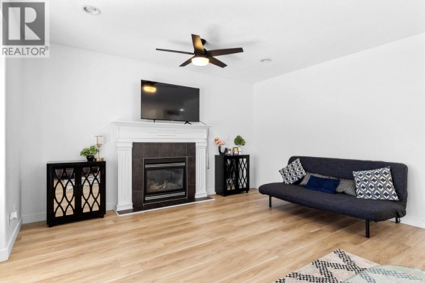Utility room - 1374 Mcinnes Avenue, Kelowna, BC V1Y5V9 Photo 5